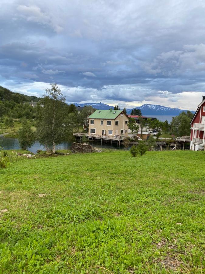 House On The Lake Bogen Esterno foto